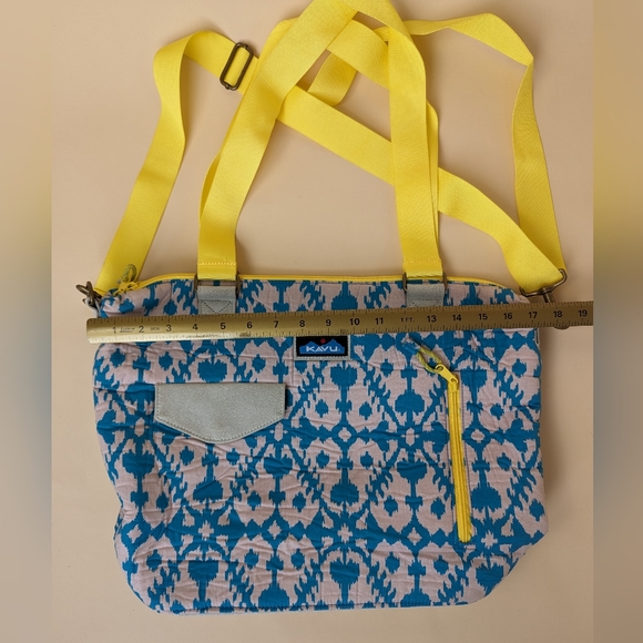 KAVU Barbs Bag Crossbody Bag Padded Travel Purse - Picture 9 of 12